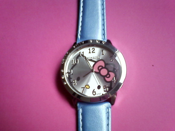 Montre Hello Kitty Neuve - Cadran Multicolore - Pour Femme - Sans étiquette